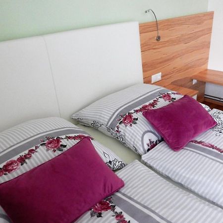 Eberndorf Fruehstueckspension Lach Bed & Breakfast エクステリア 写真