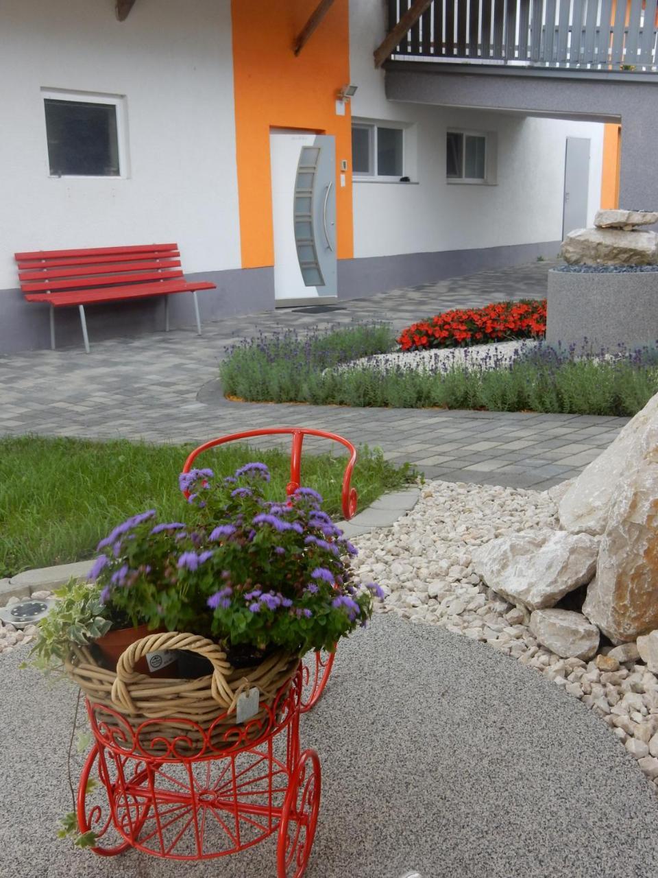 Eberndorf Fruehstueckspension Lach Bed & Breakfast エクステリア 写真